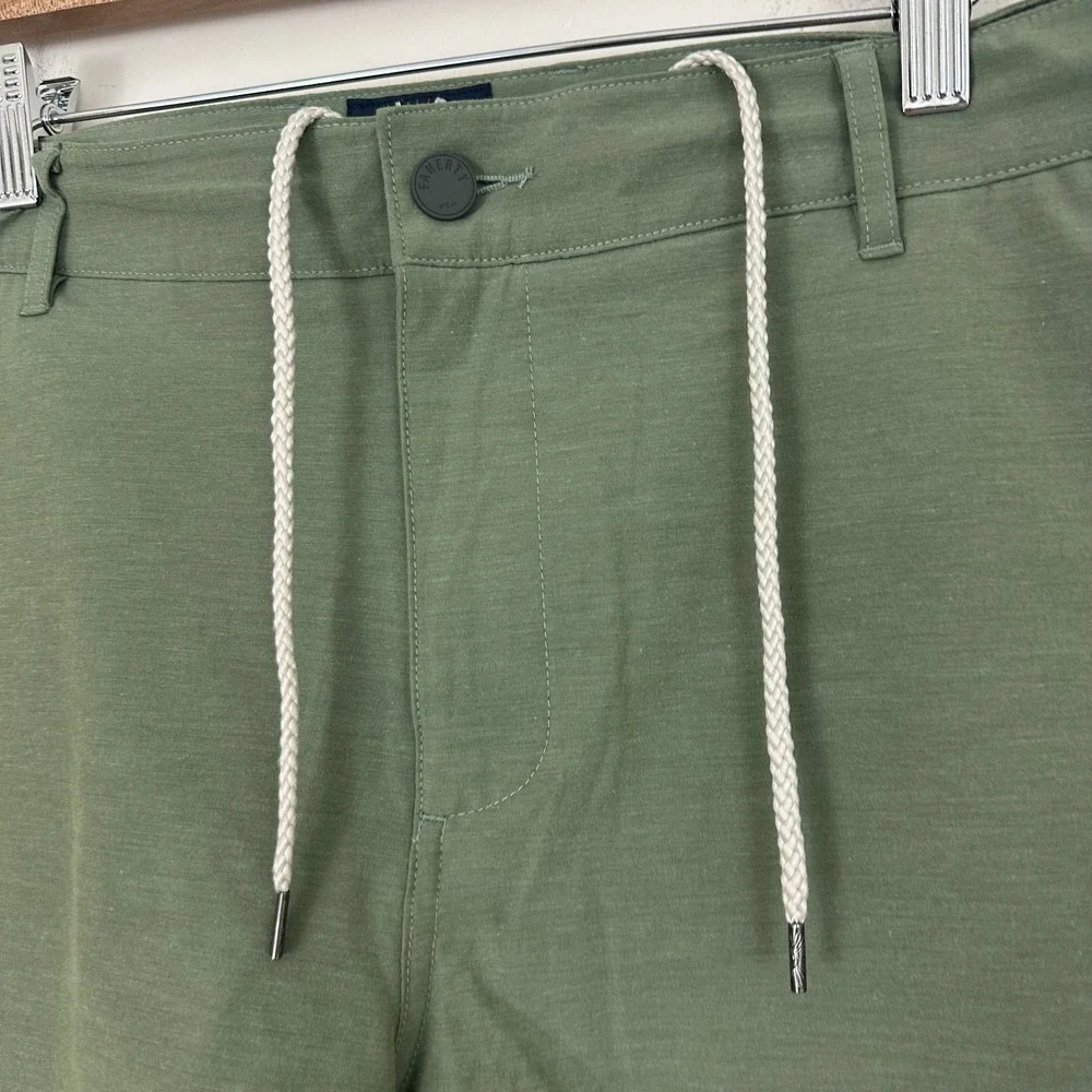 Faherty Brand All Day Shorts Sage Green Stretch Internal Drawstring Mens 36